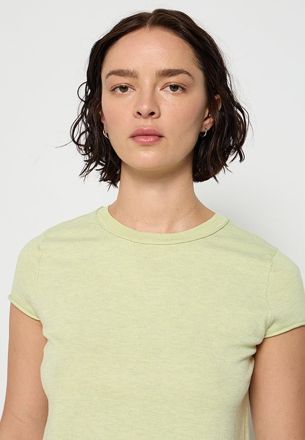 DKNY