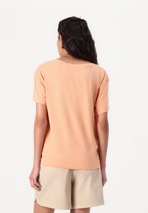 DOCKERS DEEP V NECK TEE