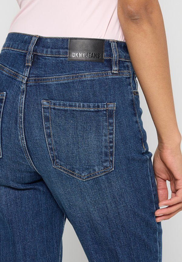 DKNY