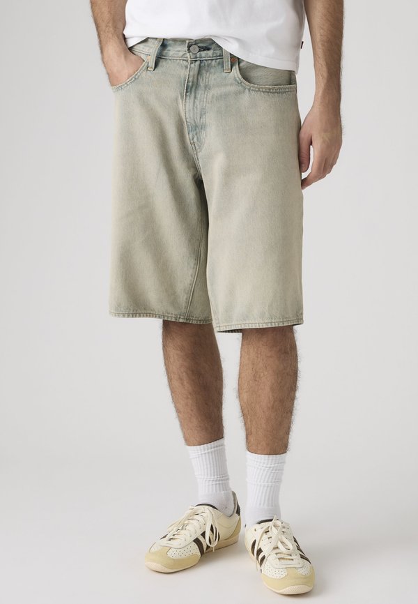 Levi's® 478® BAGGY SHORTS - Denim shorts - light-blue denim