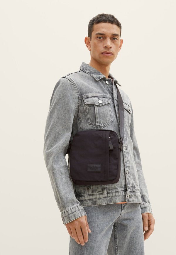 TOM TAILOR BOSTON - Cross body bag - black