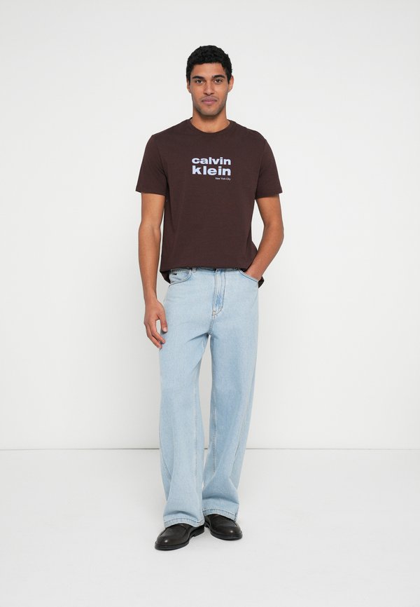 Calvin Klein GRAPHIC