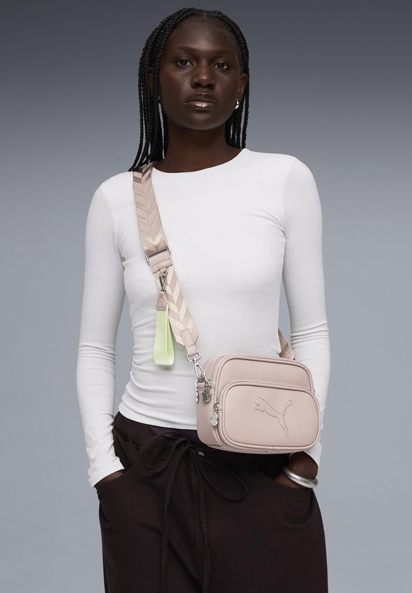 Puma SENSE 1,5 L - Cross body bag - sandstone