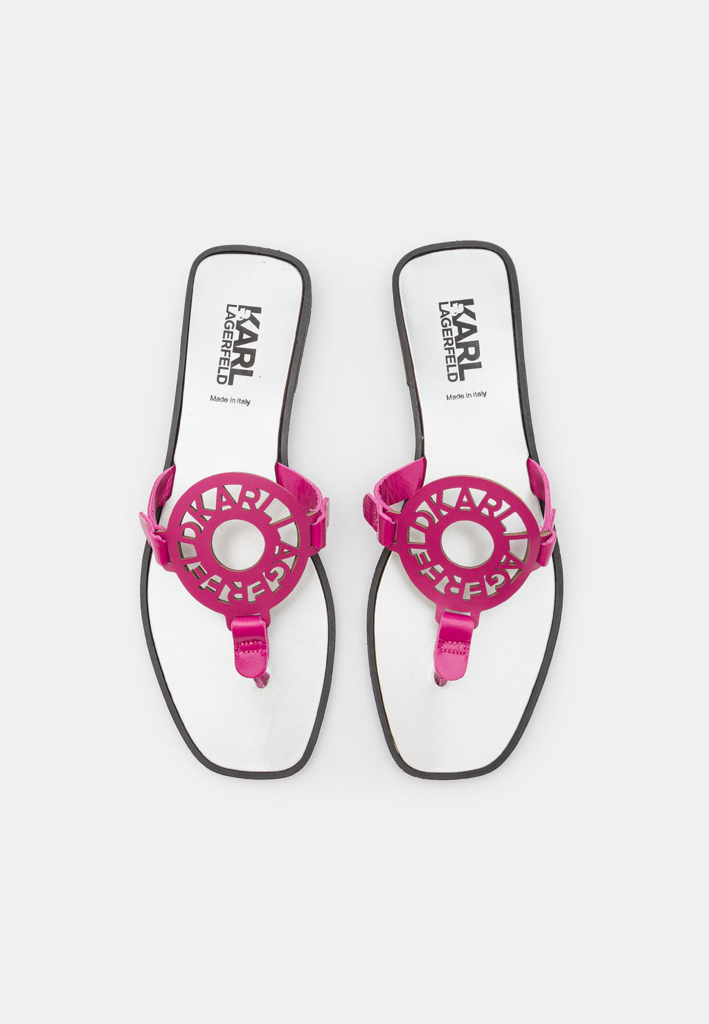 SKOOT RING LOGO TOE POST Media 4