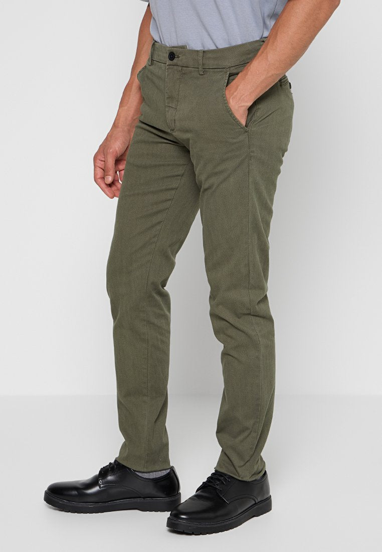 SLIM FIT Media 2