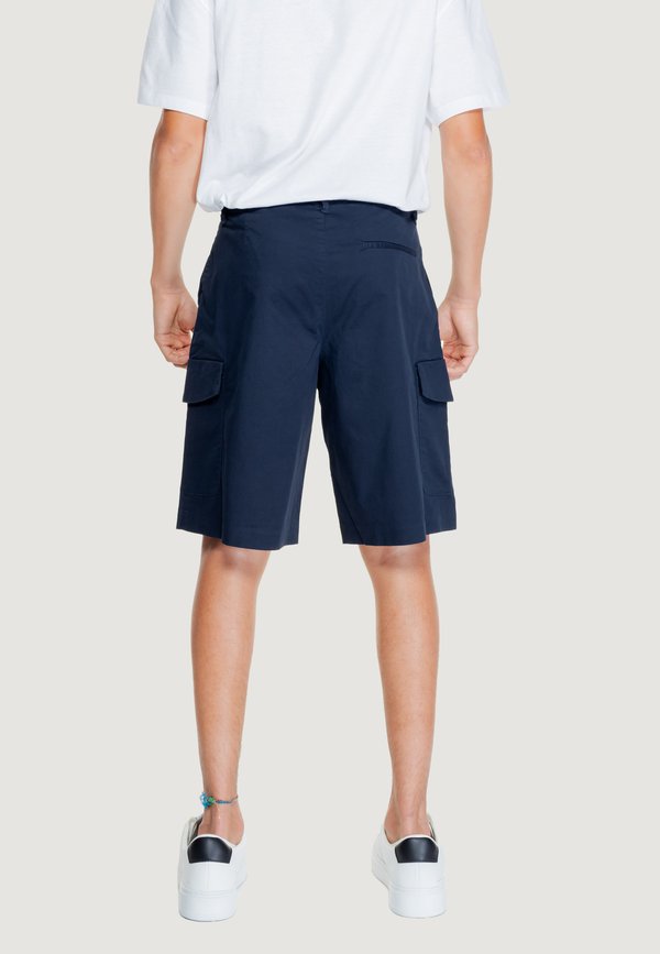 Armani Exchange