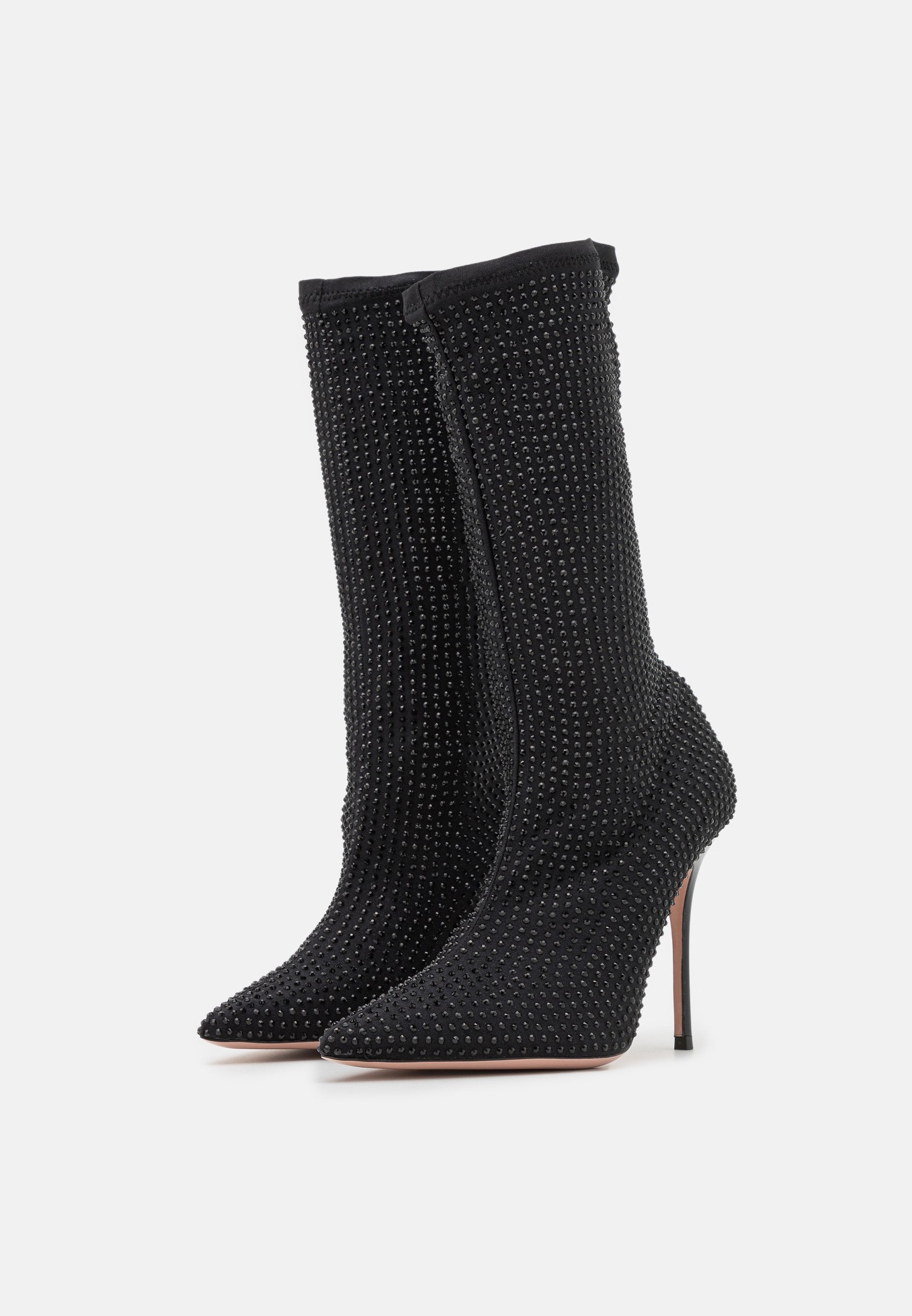 GEDEBE LOGAN BOOTIE