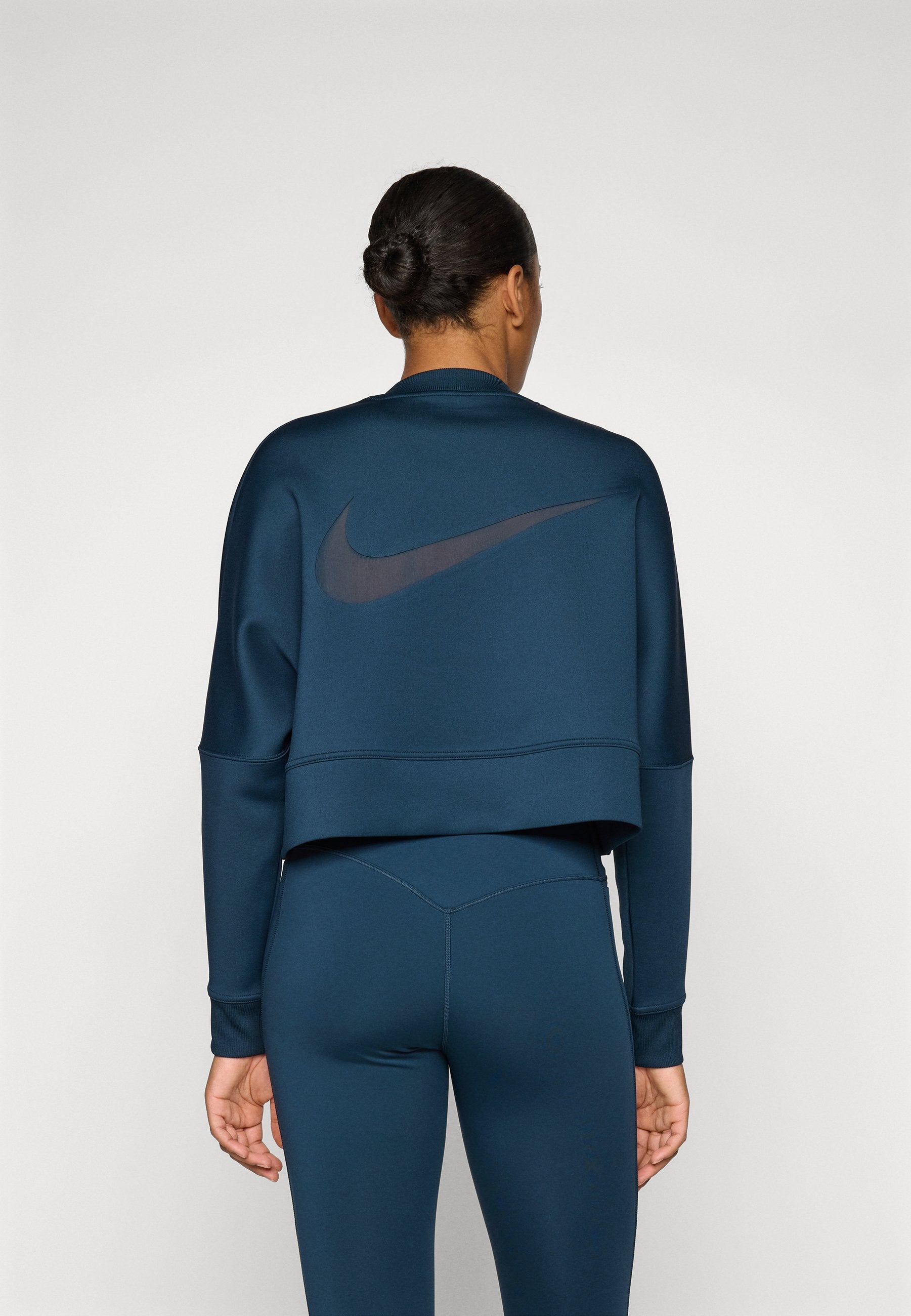 Nike Performance PRIMA