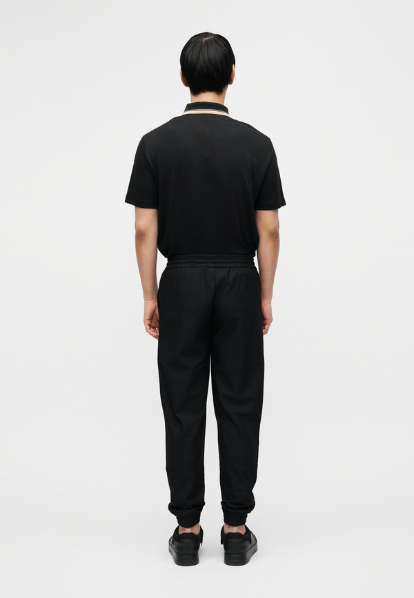 EA7 Emporio Armani TRAIN PREMIUM KNITTED
