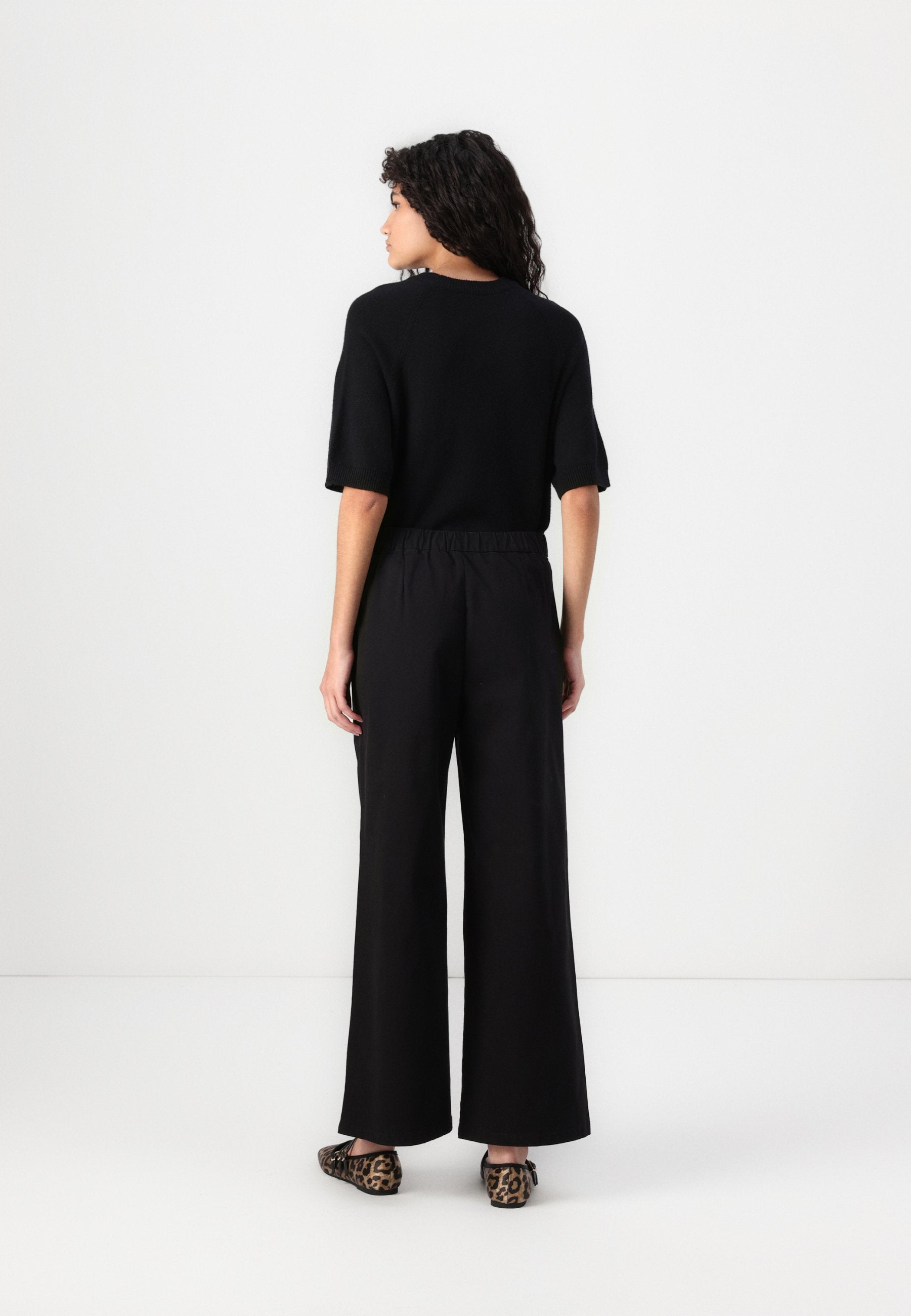 ONLSTELLA WIDE PULL UP PANT Media 4