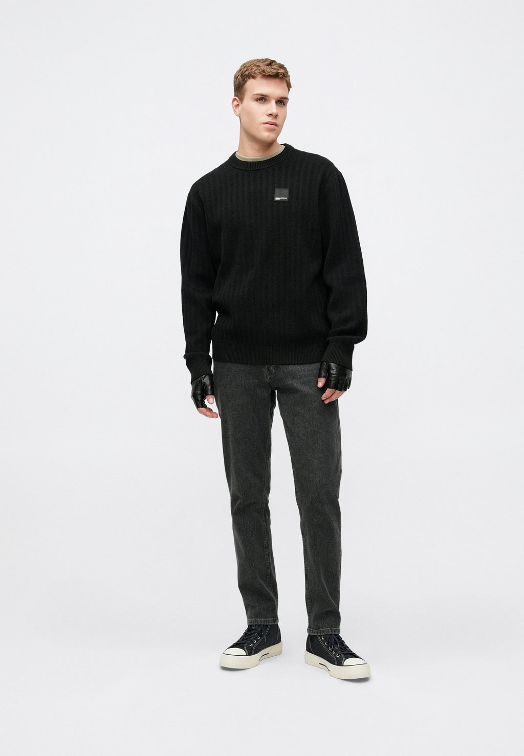 SWEATER Media 2