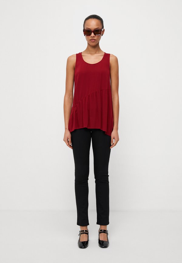 DKNY