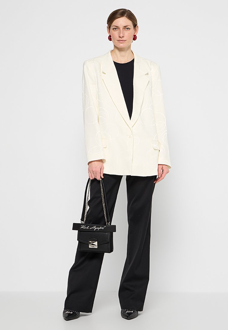 KARL LAGERFELD K/STYLE