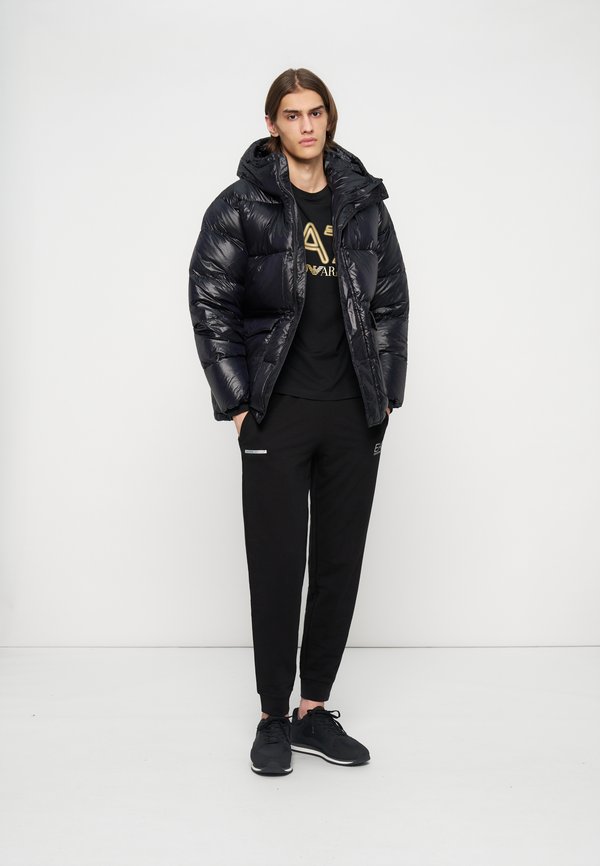 EA7 Emporio Armani
