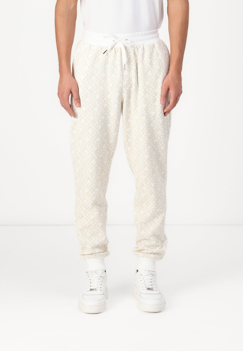 MONOGRAM UNISEX Media 2