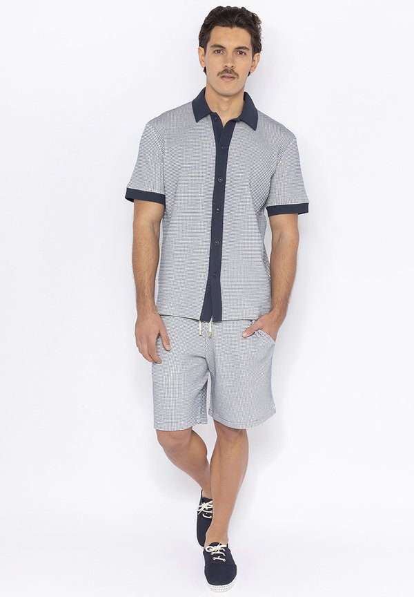 RIVIERAS TWO-TONE HONEYCOMB