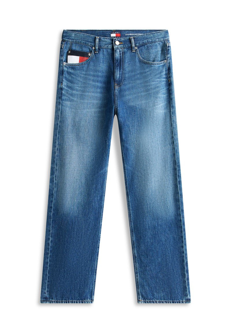 Blaue Jeans mit geradem Bein, Vordertaschen, Knopf- und Reißverschluss sowie sichtbarem Markenetikett innen am Bund.