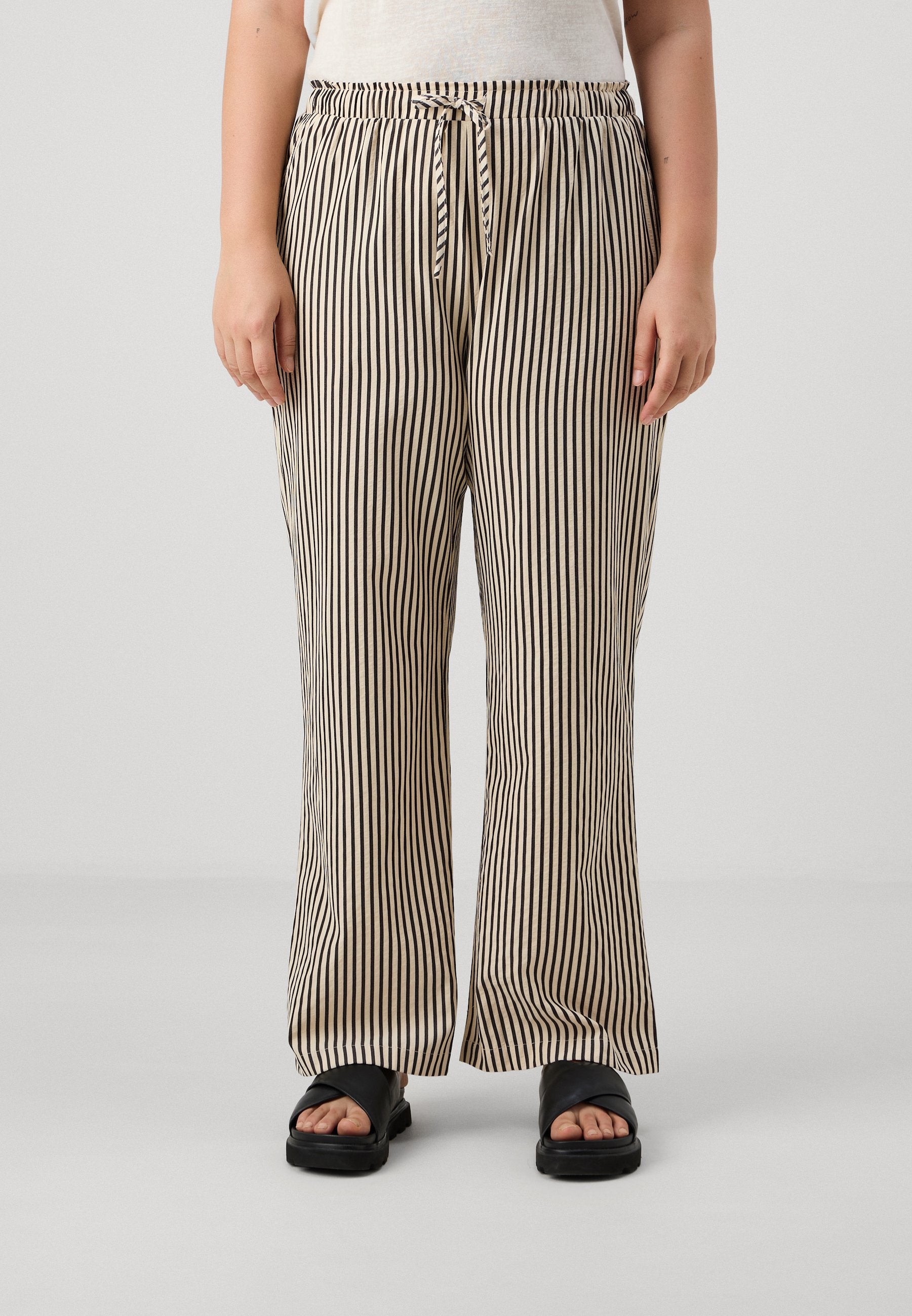 CARDAKOTA WIDE PANT  Media 3