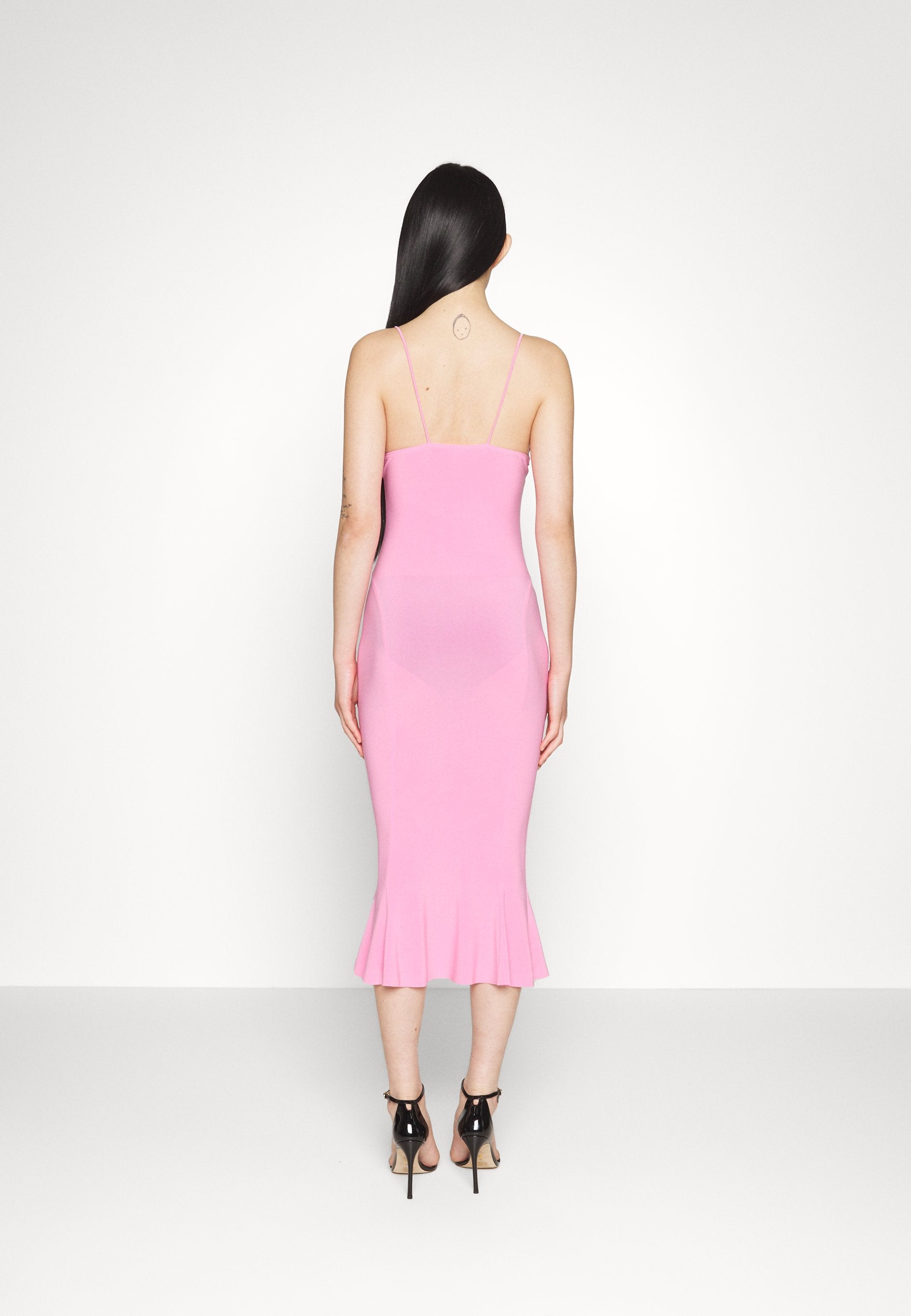 Norma Kamali SLIP FISHTAIL DRESS TO MIDCALF