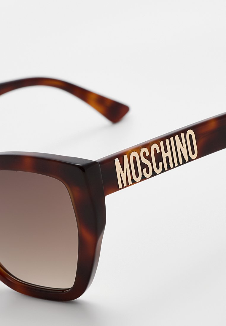 MOSCHINO