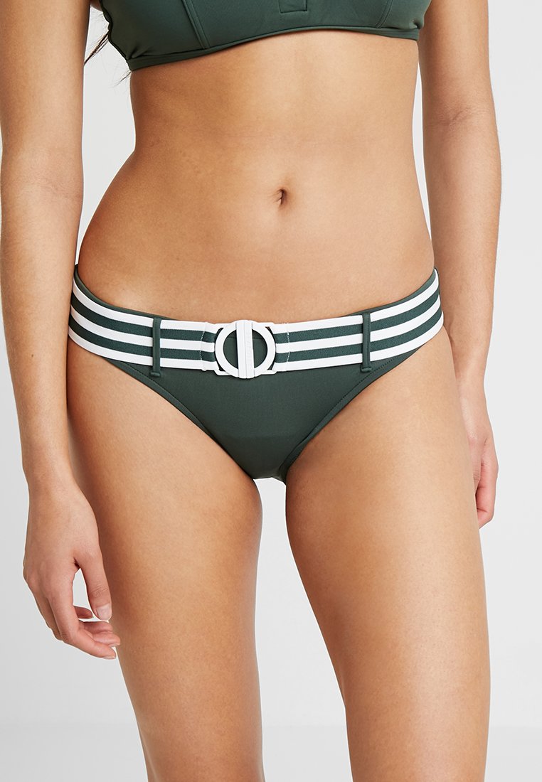 BELTED HIPSTER Media 3