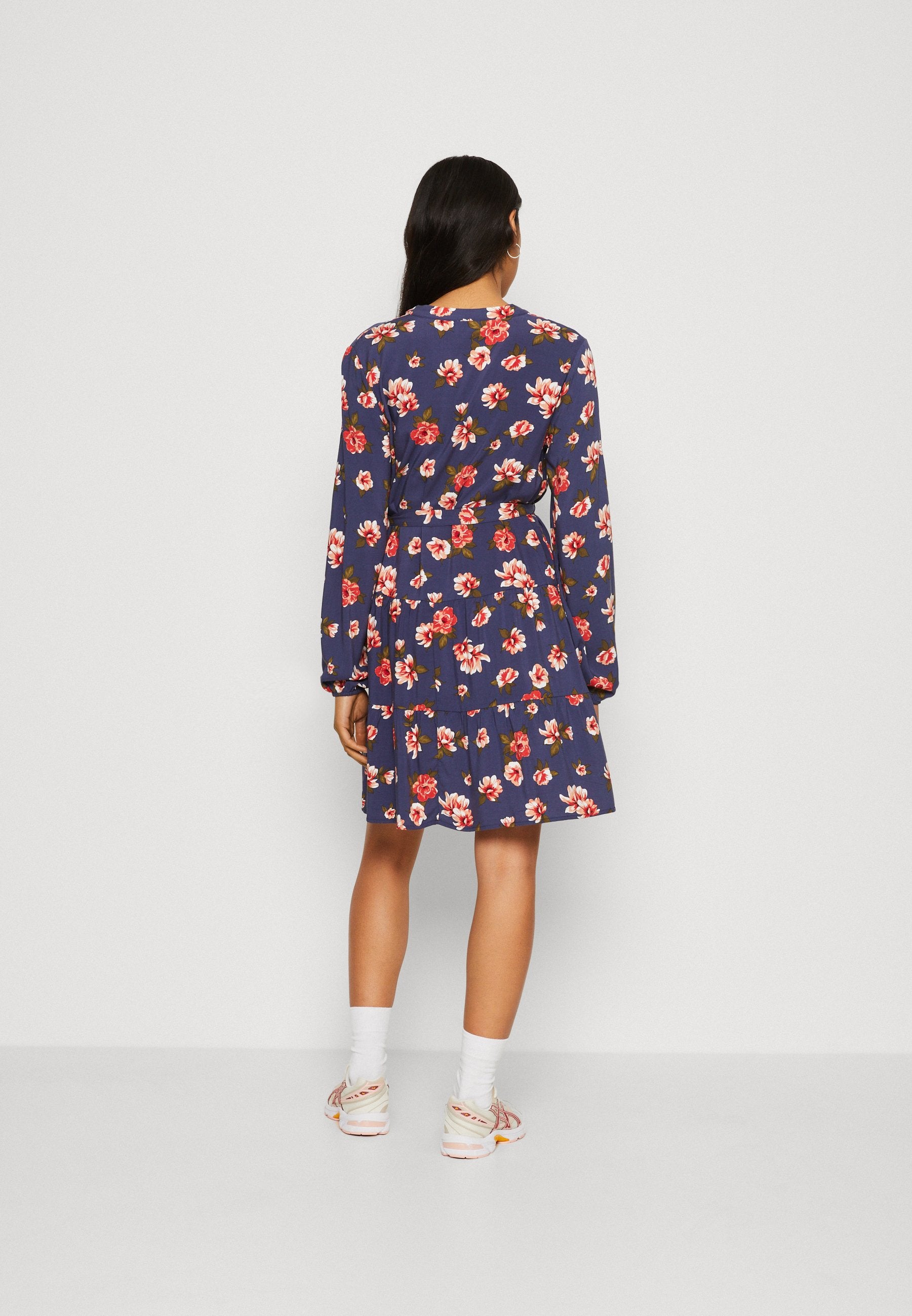 VILA VIRIKKI V NECK SHORT DRESS