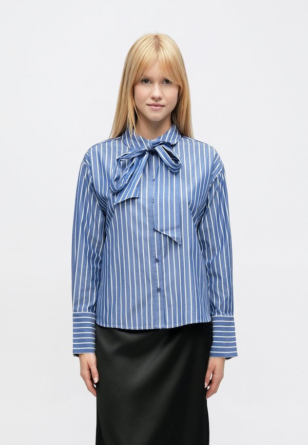 Vero Moda VMISLUNN BOW SHIRT - Button-down blouse - dark blue/snow white