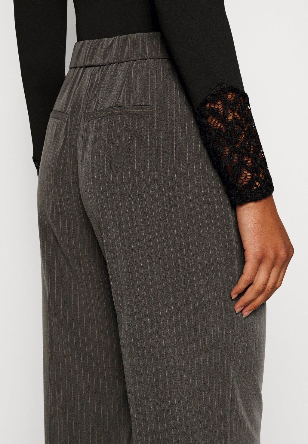 YAS Tall YASPINLY PINTUCK PANT