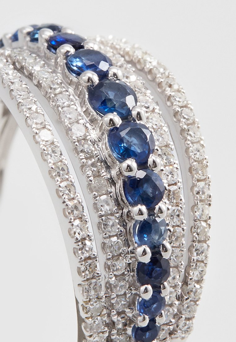 Paris Vendôme 0,38 CT. DIAMOND