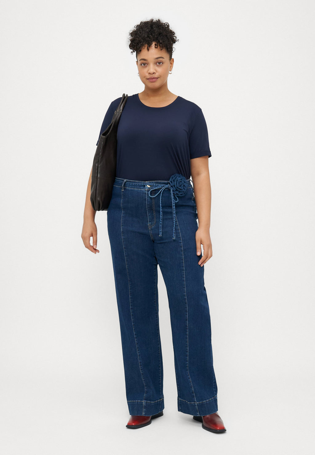 Wide-fit CARMADISON High waist Wide Leg Fit Media 2