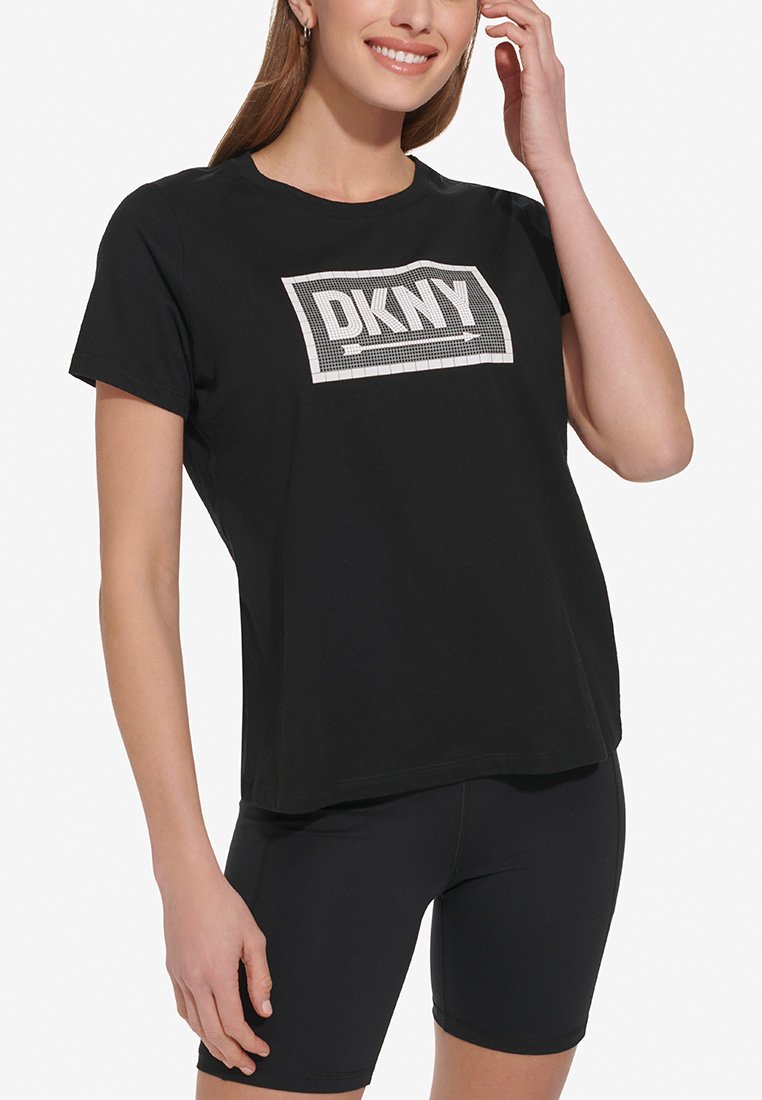 DKNY Sport