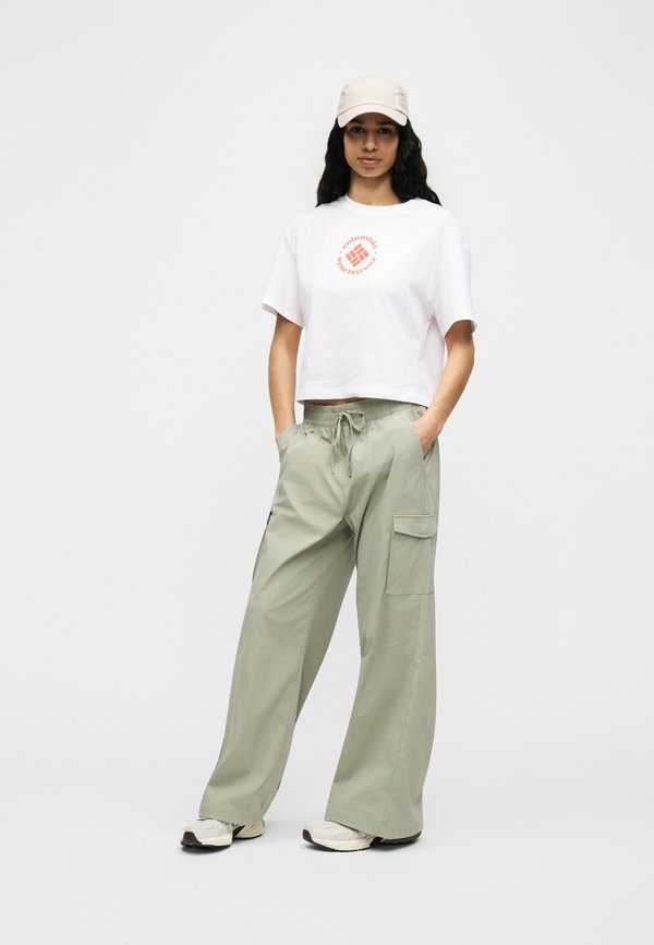 Columbia ROLLING BEND GRAPHIC RELAXED CROP
