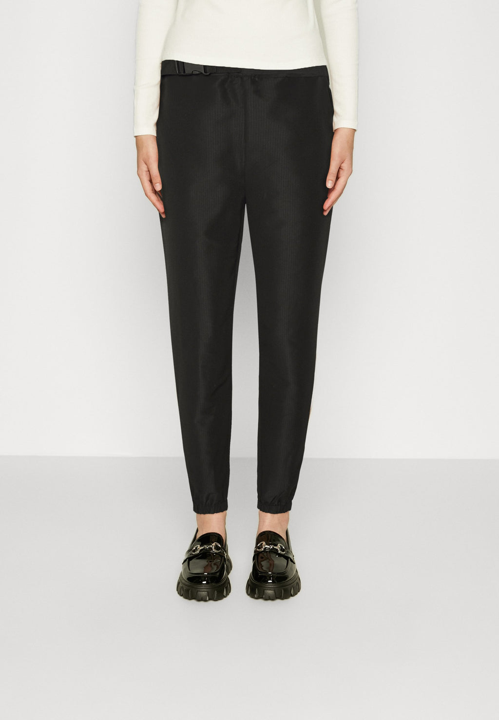 Noisy May NMREMI WIDE FIT JOGGERS