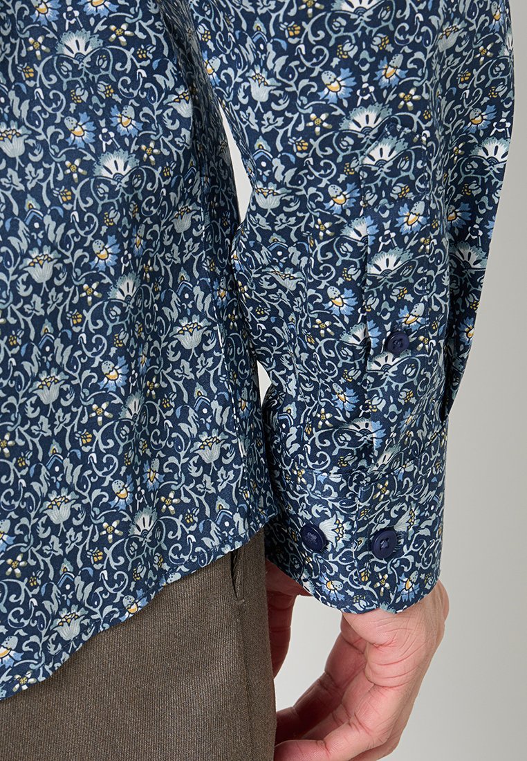 RELAXED FIT Media 4