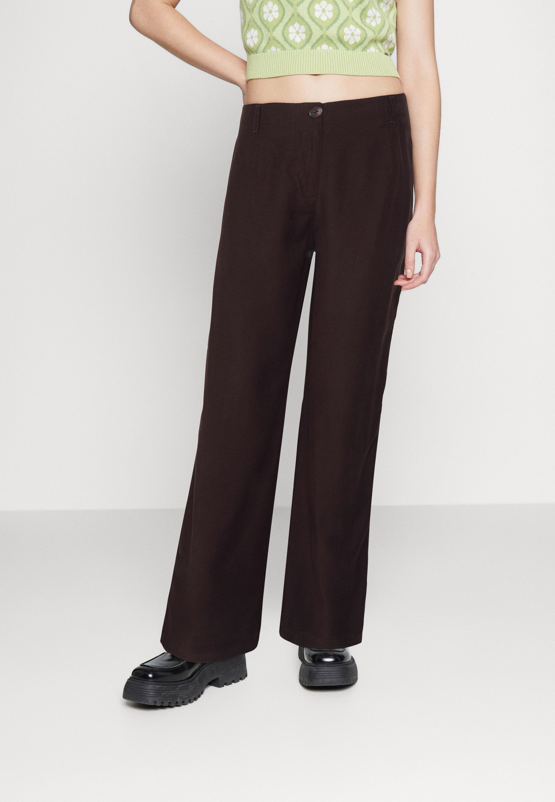 ONLEMERY LONG STRAIGHT PANT  Media 3