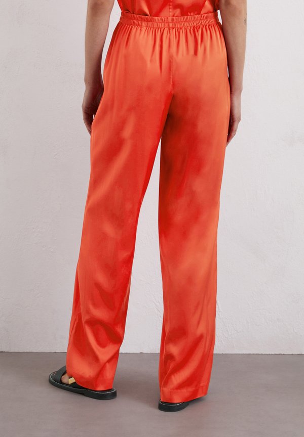 Marc O'Polo FLUENT JOGGER PLEAT DETAIL, ELASTIC WAIST