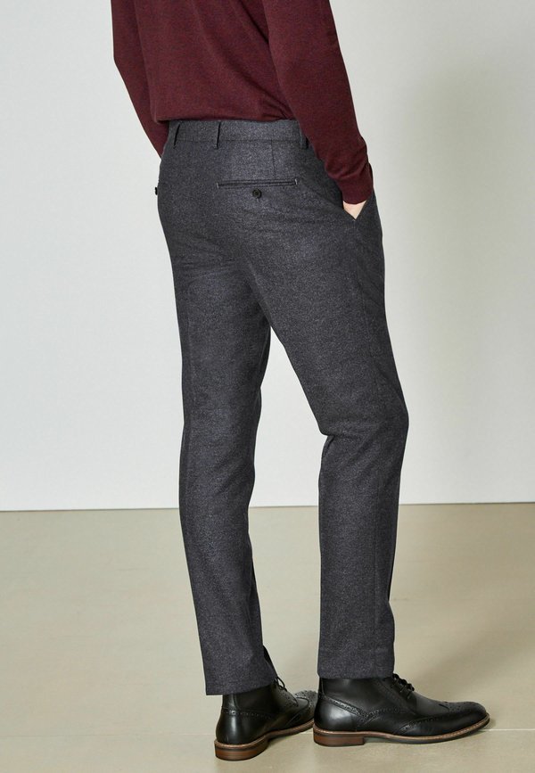Next REGULAR FIT