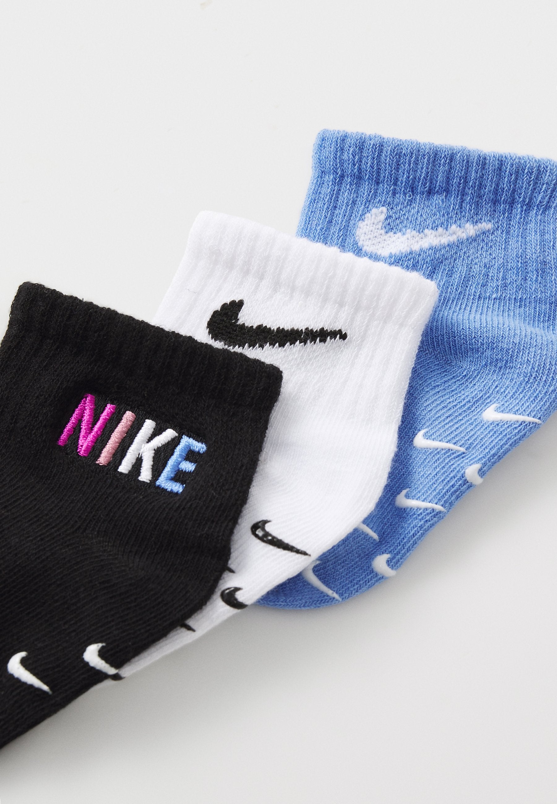 Nike Sportswear BOYS POWDER PLAY SOCK 3 PACK
