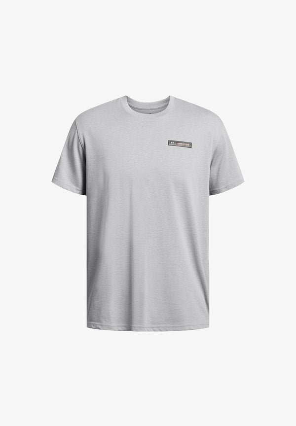 Under Armour HEAVYWEIGHT ARMOUR LABEL - Basic T-shirt - mod gray medium heather (011)