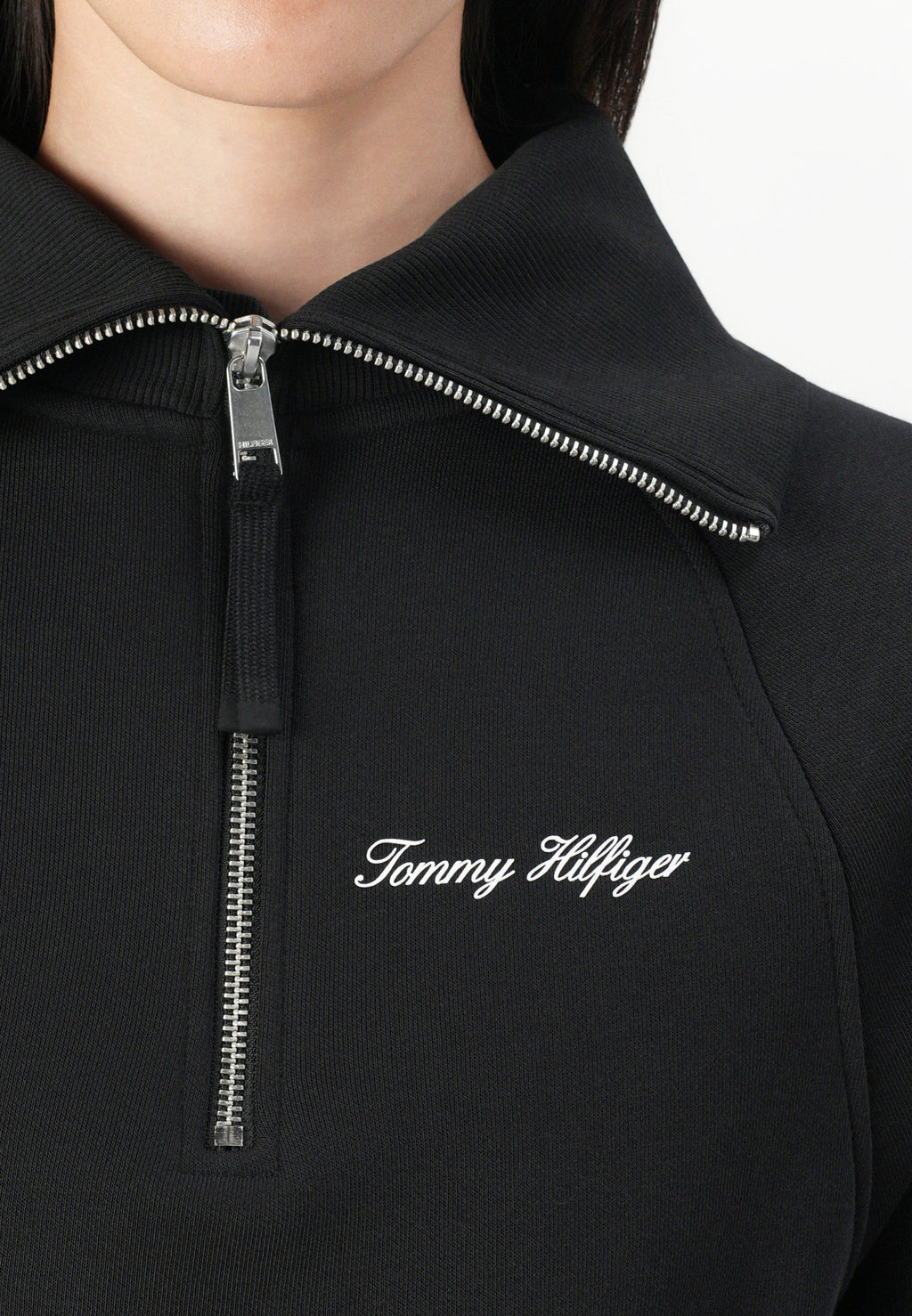 CLASSIC SCRIPT HALF-ZIP Media 6