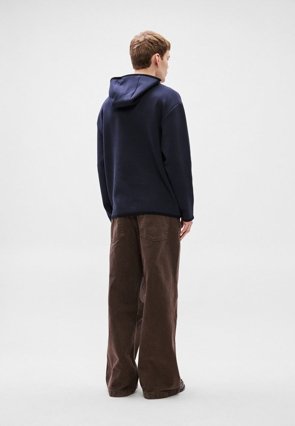BOSS SNUG HOOD