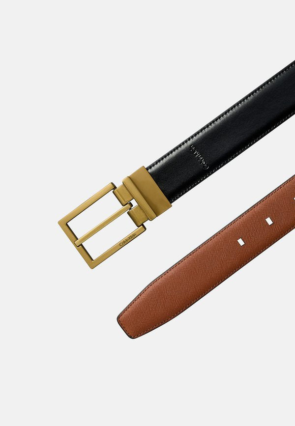 Calvin Klein  SMOOTH SQUARE BUCKLE