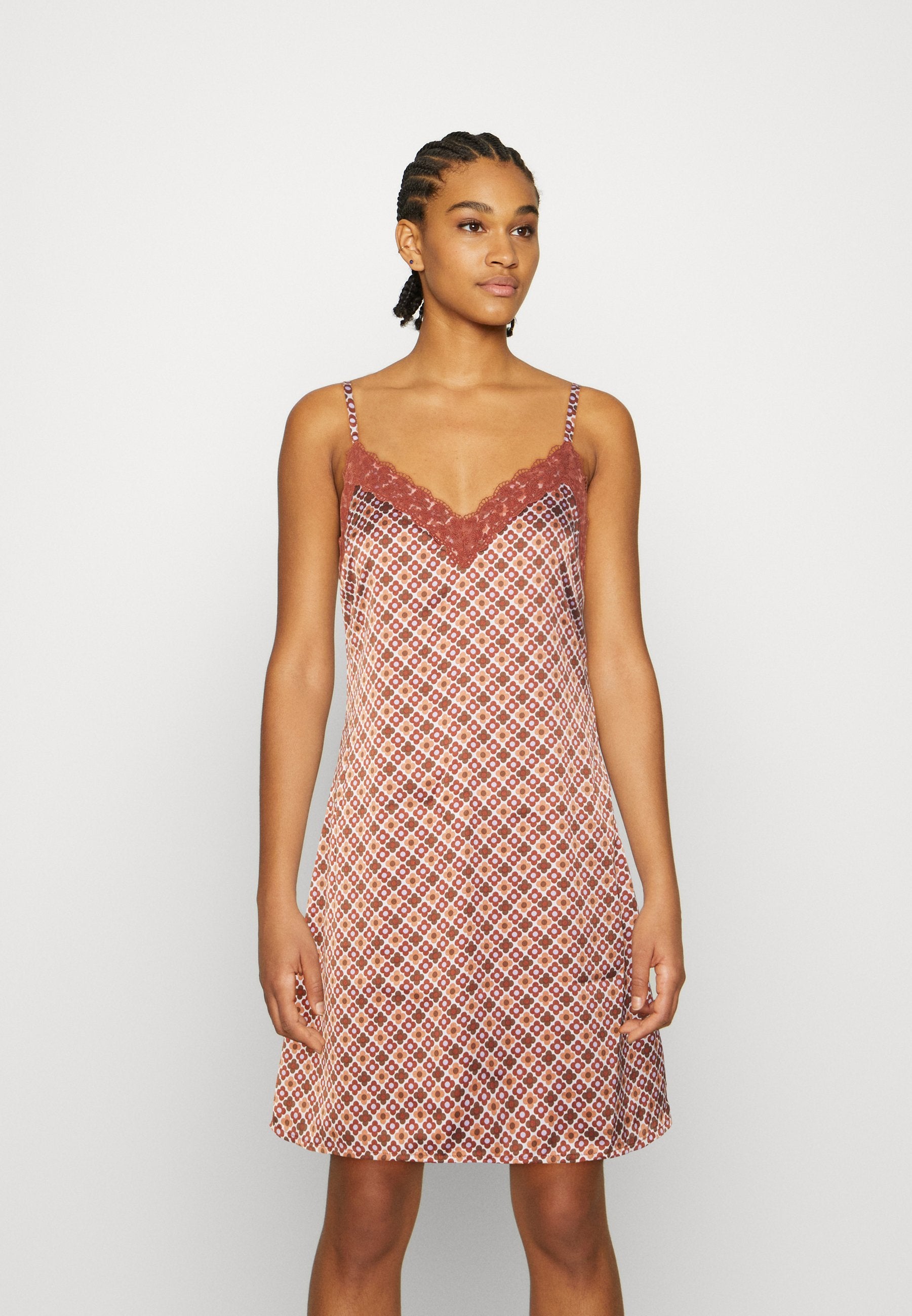 Hollister Co. EMEA BARE SLIP DRESS