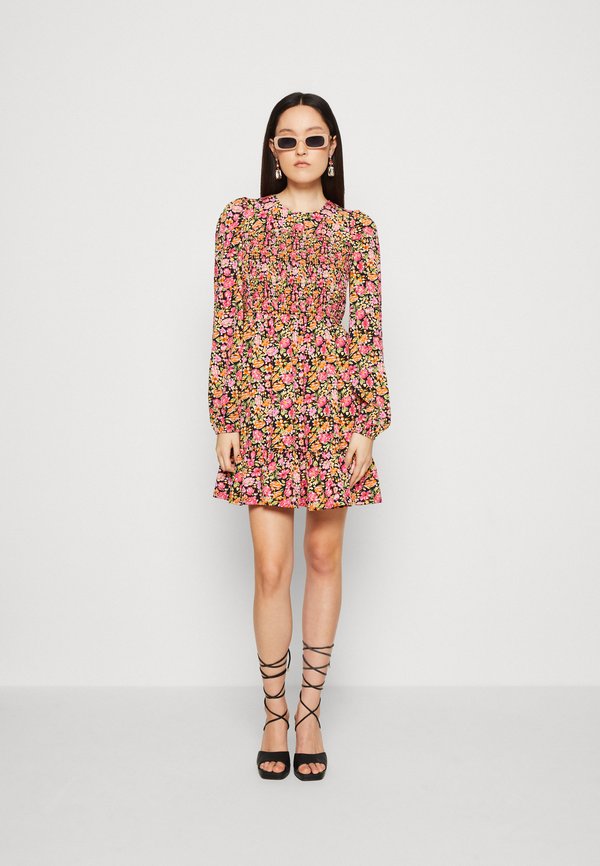 Vero Moda VMMIA SMOCK SHORT DRESS