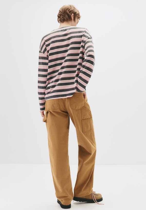PULL&BEAR