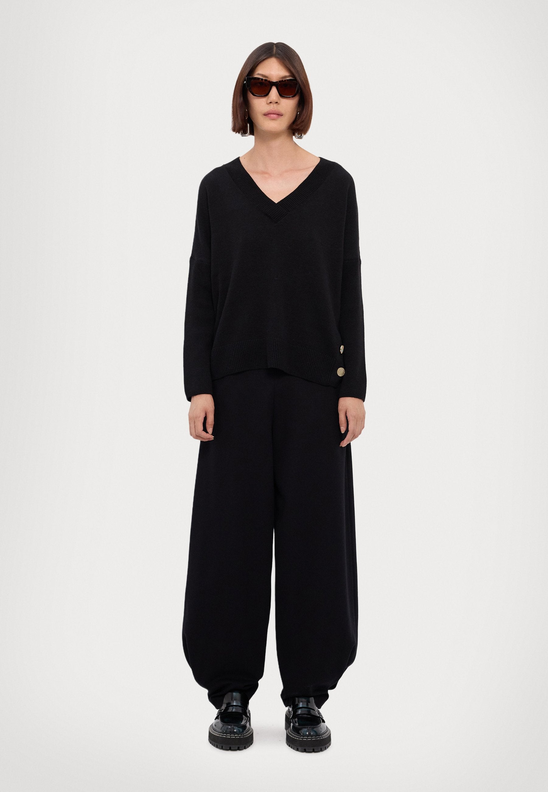 PULLOVER Media 2