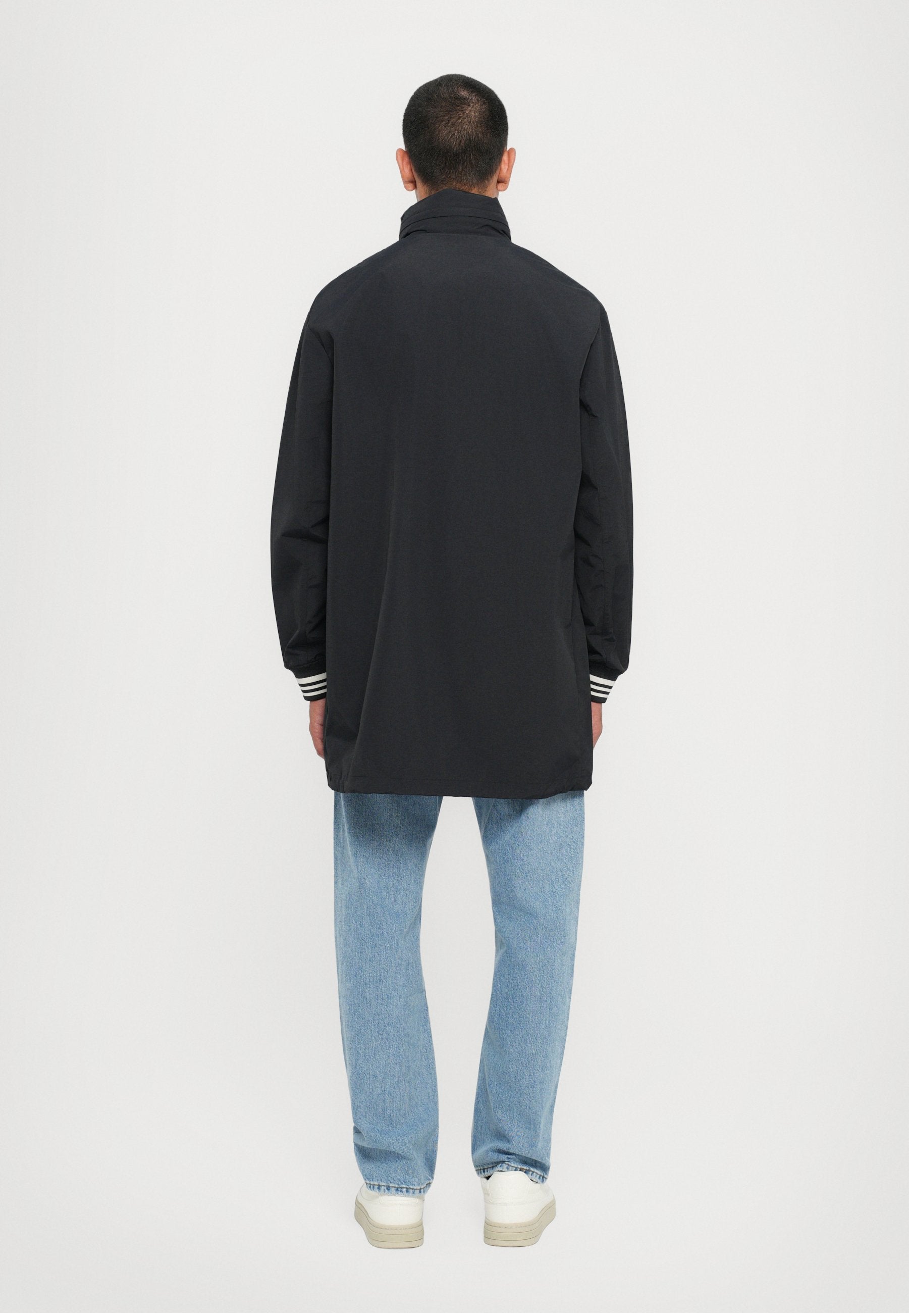 Armani Exchange Trenchcoat Media 4