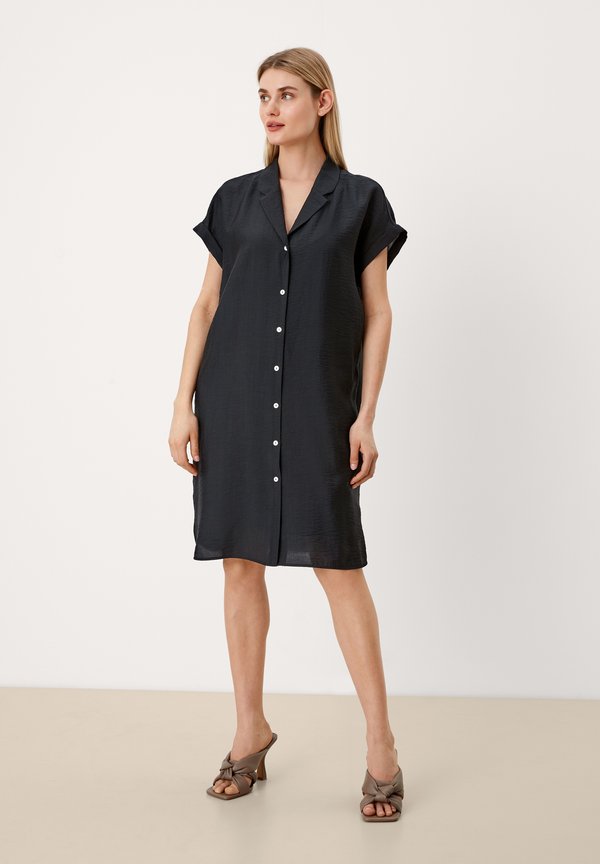 s.Oliver BLACK LABEL  MUNIE D’UN COL À REVERS