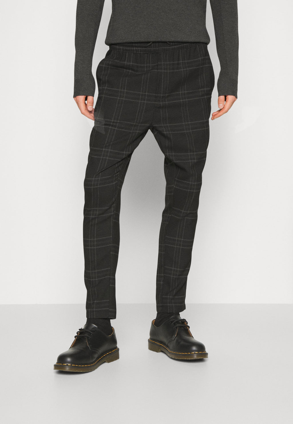 ONSLINUS TAP CROP CHECK PANT Media 3