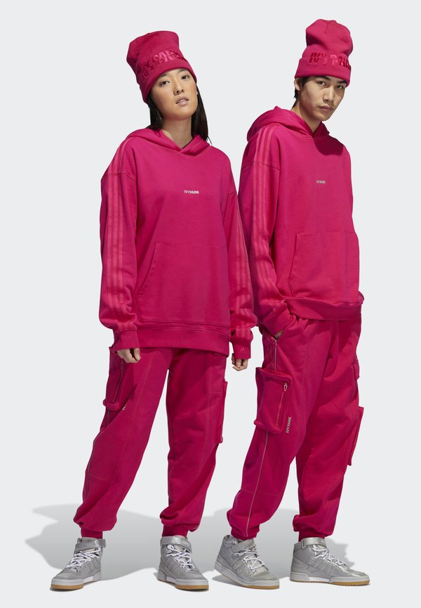 adidas Originals IVY PARK CARGO SWEAT PANTS (ALL GENDER)